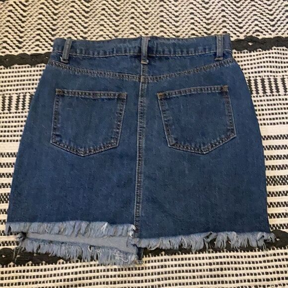 Forever 21 Jean Skirt Size 27 - Picture 3 of 3
